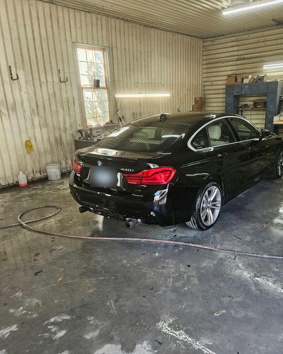 BMW 440i finished in black