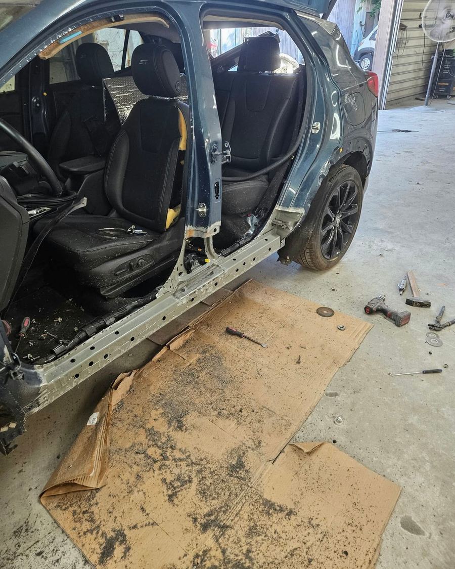 Buick Encore GX with doors removed and rocker panel exposed